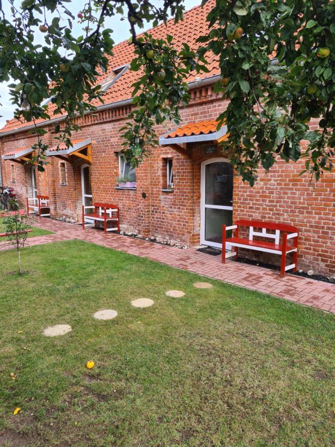 Remise Kairies Apartman Wustrow  Kültér fotó